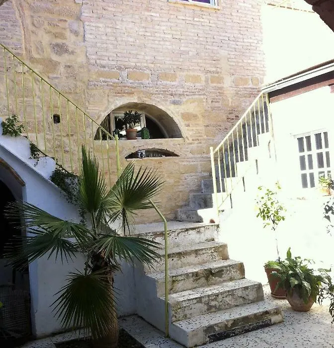 Casa Florinda #3-1