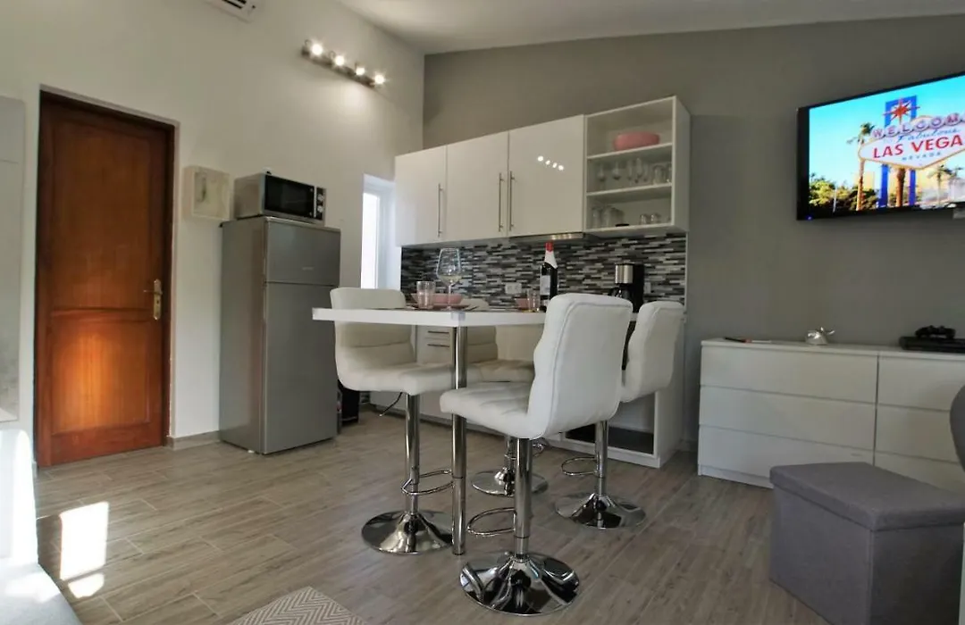 Premium Bungalow - Las Vegas Golf-1