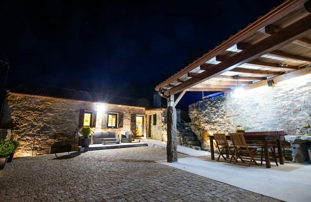 Casa Costiña-1