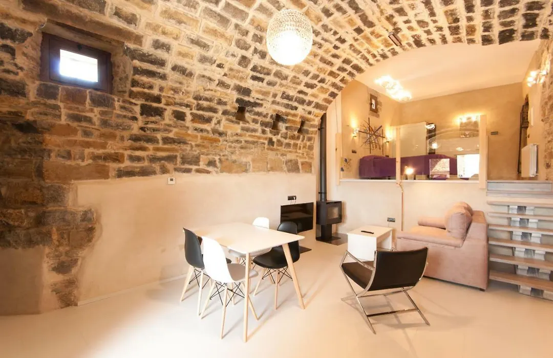 Casa Mur de Alujan-1