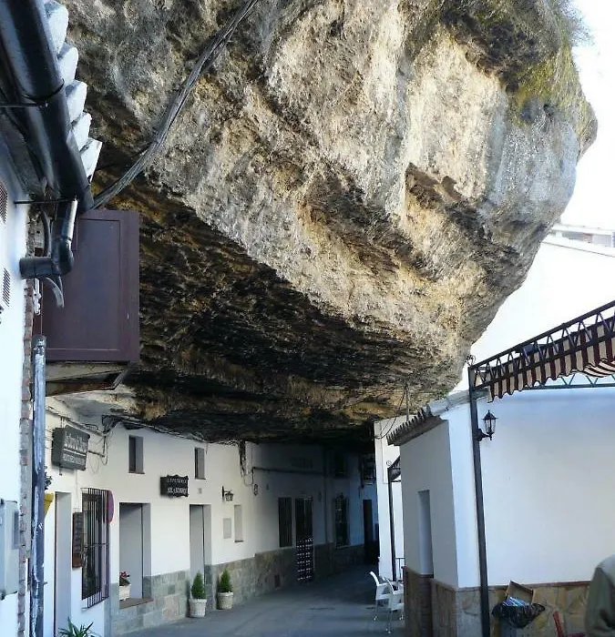 Casa cueva de la sombra-1