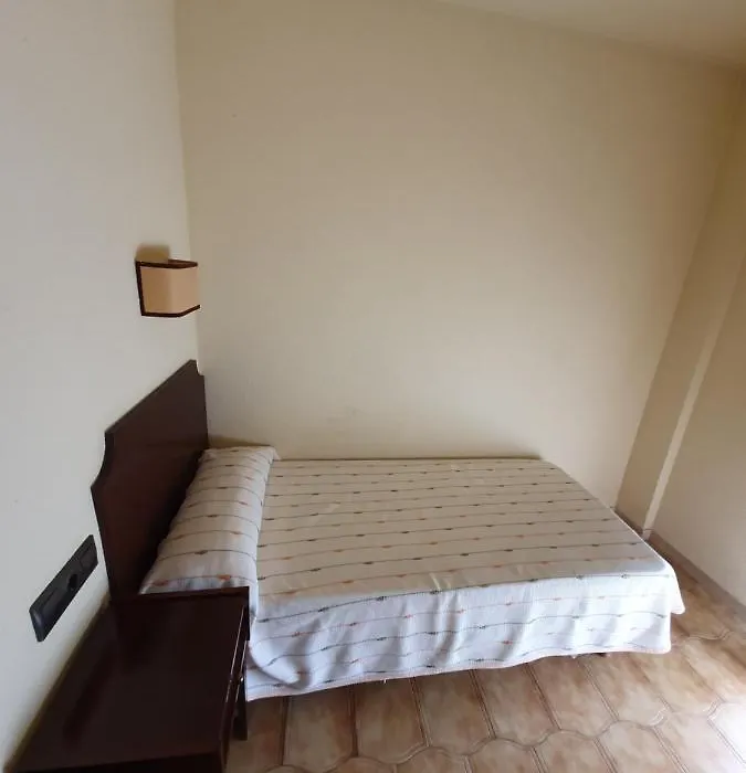 Hostal Perla-1