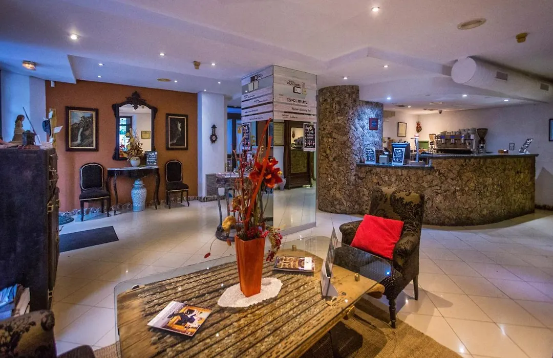 Hotel Rio Piedra-1
