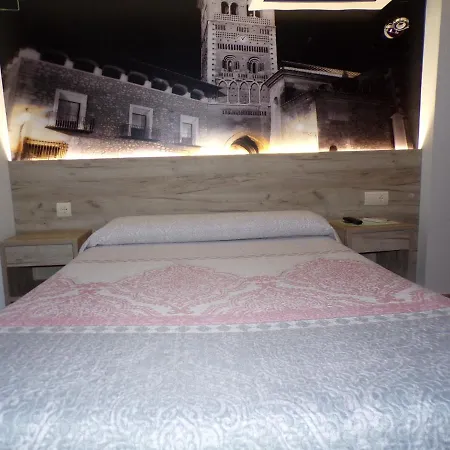 Hostal Serruchi-2