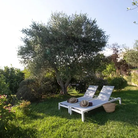 Montjuic Boutique Bed & Breakfast Girona-2