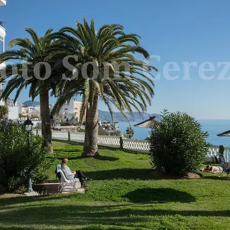 Acapulco playa Nerja 407 planta superior-3
