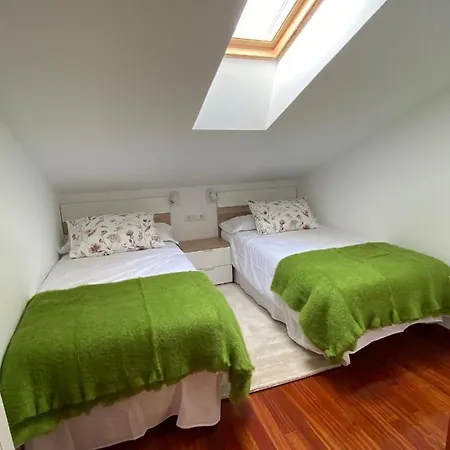 Precioso Apartamento A Estrenar En El Centro De Ezcaray 6-8 Pax-3