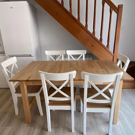 Precioso Apartamento A Estrenar En El Centro De Ezcaray 6-8 Pax-2