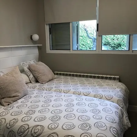Alojamientos Castellana Jardín 1 y 2 PARKING Y PISCINA GRATIS!!-3