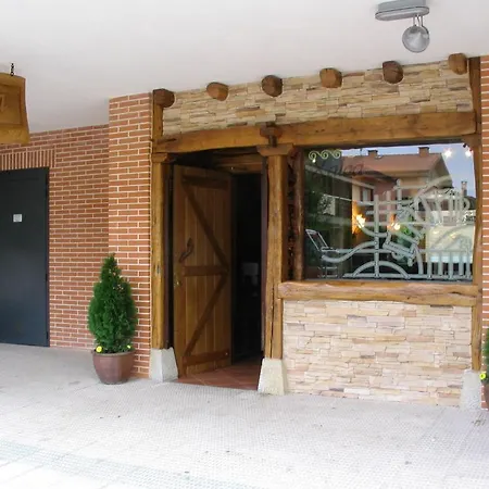 Hostal Xaloa Orio-3