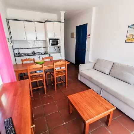 Apartamentos Punta Elena Beach-3