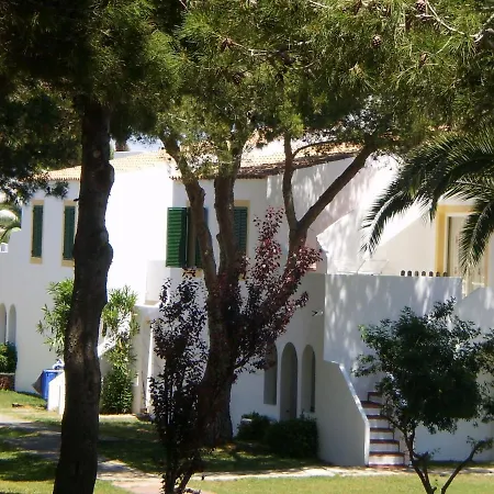 Apartamentos Las Brisas I&II-3