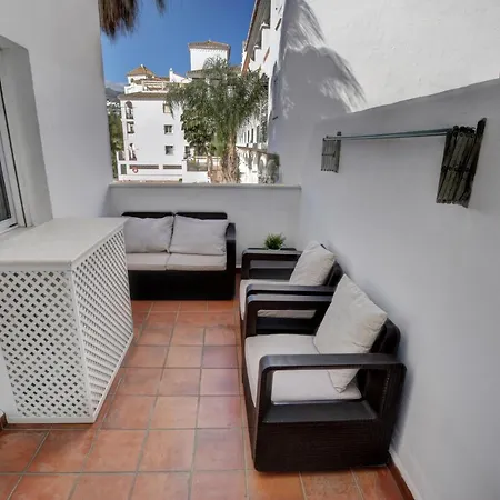 Timon Ii, Luxury 3 Bedroom Beachside Apartment-3