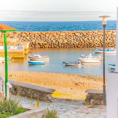 Beach House Tajao-2
