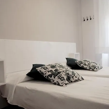 Hostal L'Estrella-3