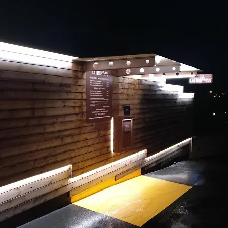 Motel Latino-2
