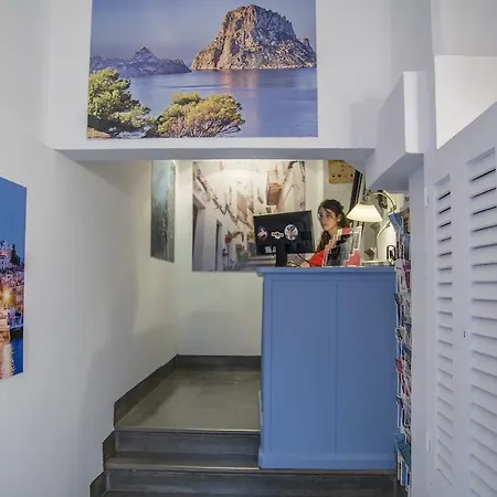 Hostal Ibiza-3