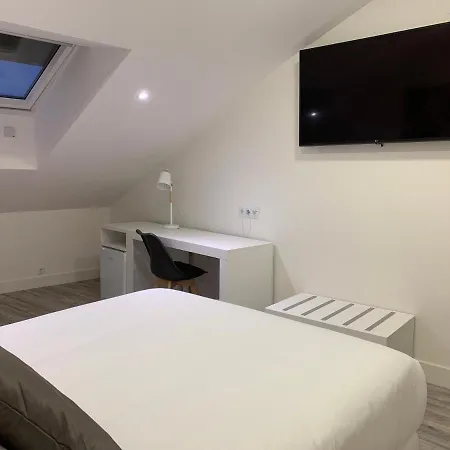 Hostal Comfort Suites-2