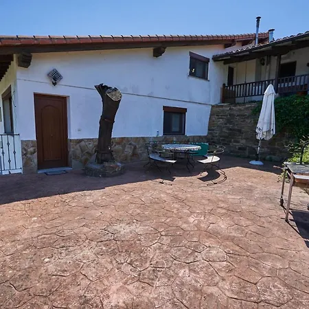 Garai Etxea, casa adosada en la montaña-3