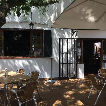 Pensión Restaurante El Cruce de Hornos-3