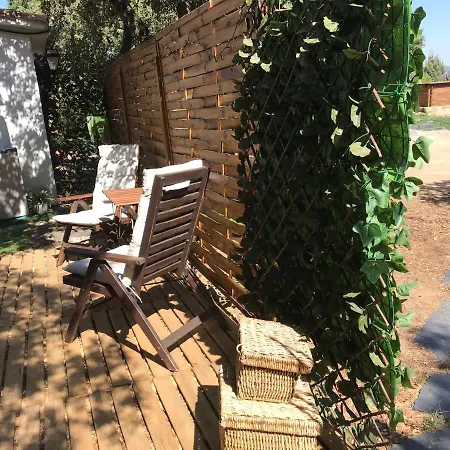 Cabaña en la naturaleza 2-3