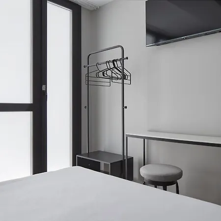 Hostal Espoz Y Mina-2