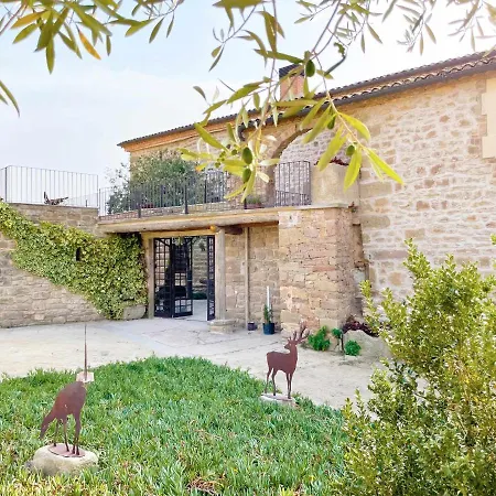 Masia de Queralt Luxury Casa Rural Spa y Vistas-3