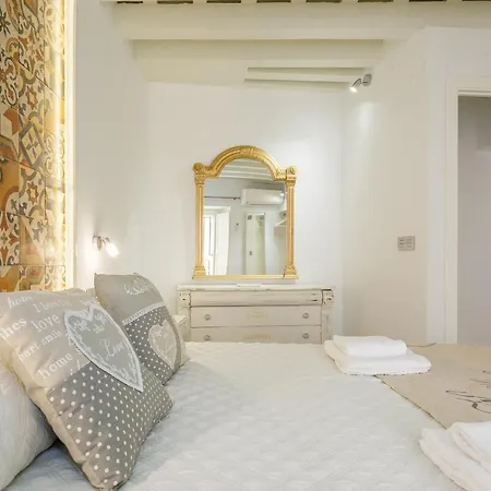 Apartamentos LOTO y LIZ by Cadiz4Rentals-2