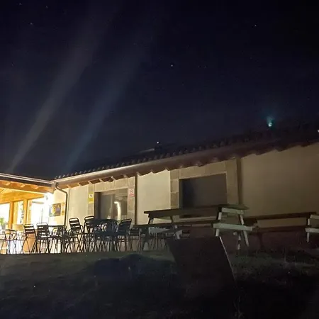 Albergue De Peregrinos Fuente Sidres-3