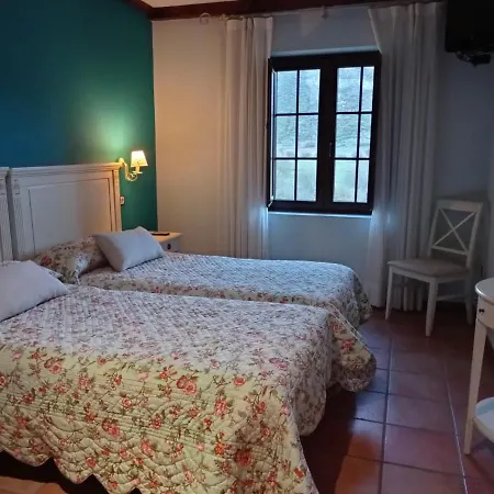 El Cuartel De Lugueros-3