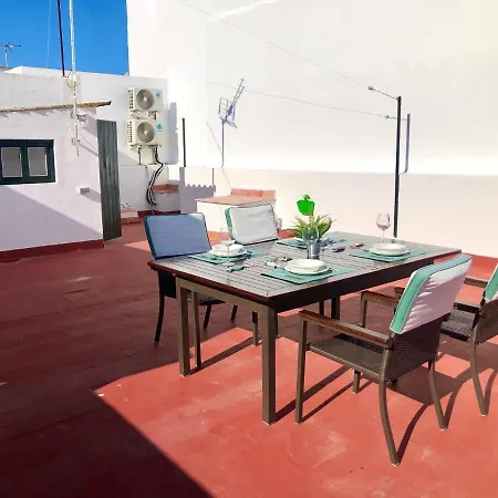 GATU Casa del Arco ,centro histórizo y zona de ocio, Gran terraza -Mayores de 21 años y familias-2