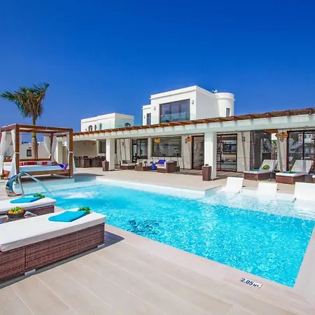 Villa Anyaval-2
