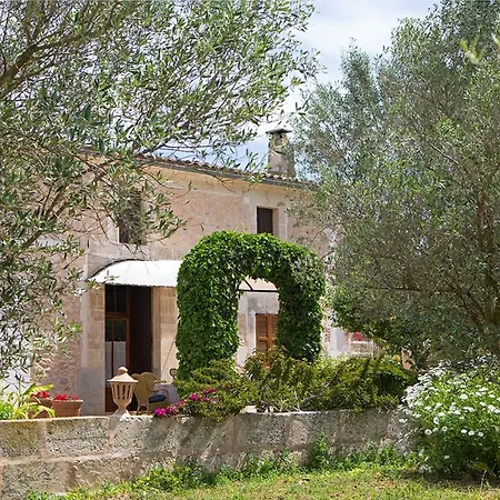 Agroturismo Es Pla De Llodrá-2