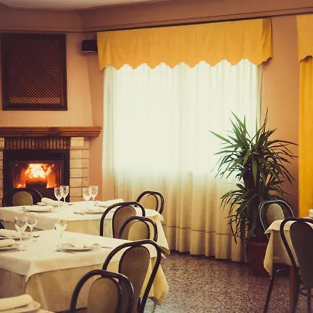 Hotel Moreno-3
