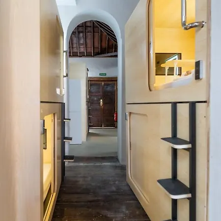 Hostelit-2