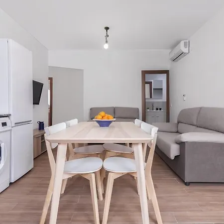 COMODOS Y AGRADABLES APARTAMENTOS EN El Pozo-2