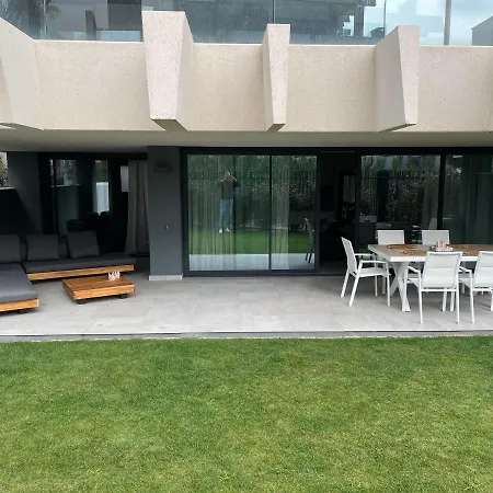 Oasis 325 Cronos Homes-3