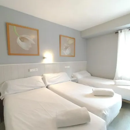 Hostal Albero By Gaiarooms-2