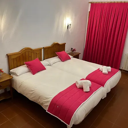 Hostal Ciudad Encantada-2