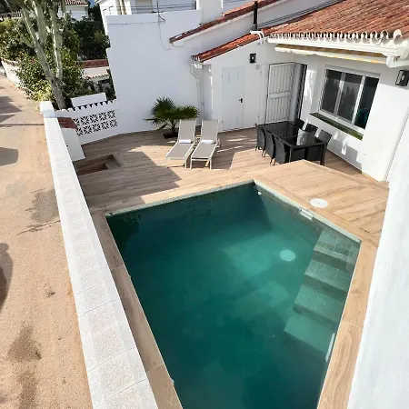 Karibu Beach & Pool-2