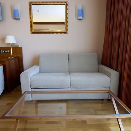 Hotel Amadeus-3