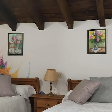 Hostal Mendaurpe-2