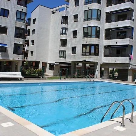 Apartamentos Zarautz Playa, con piscina y garaje-3