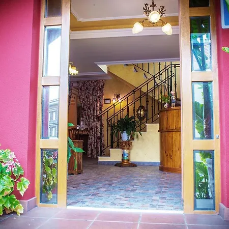 Hosteria Los Laureles-2