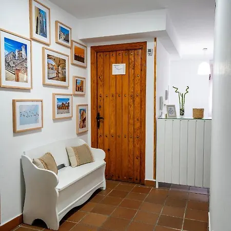 Hostal Plaza de Italia-3