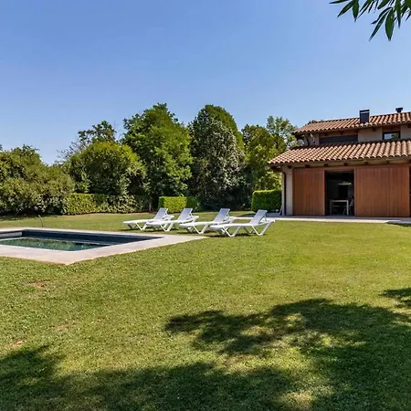 La Solfa casa aislada con piscina y jardín-2