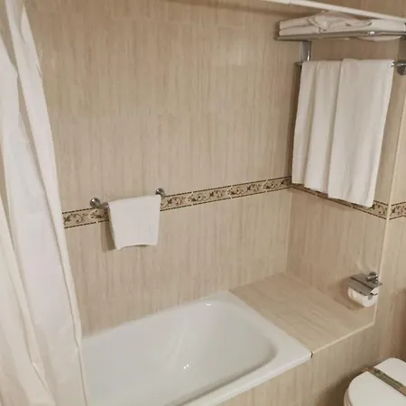 Apartamentos El Trovador-2