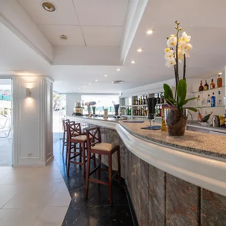 Reverence Life Hotel - Adults Only-2