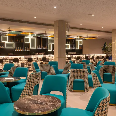 L'Azure Hotel & Spa 4Sup-3