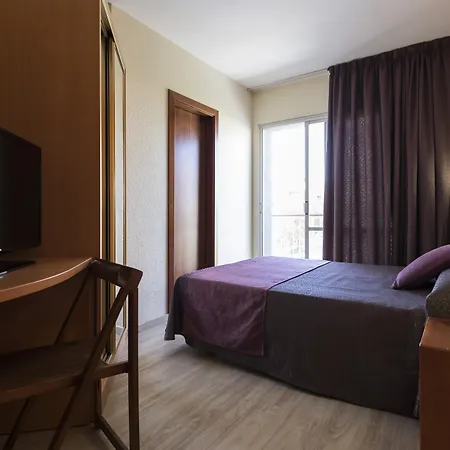 Hotel Papi-2